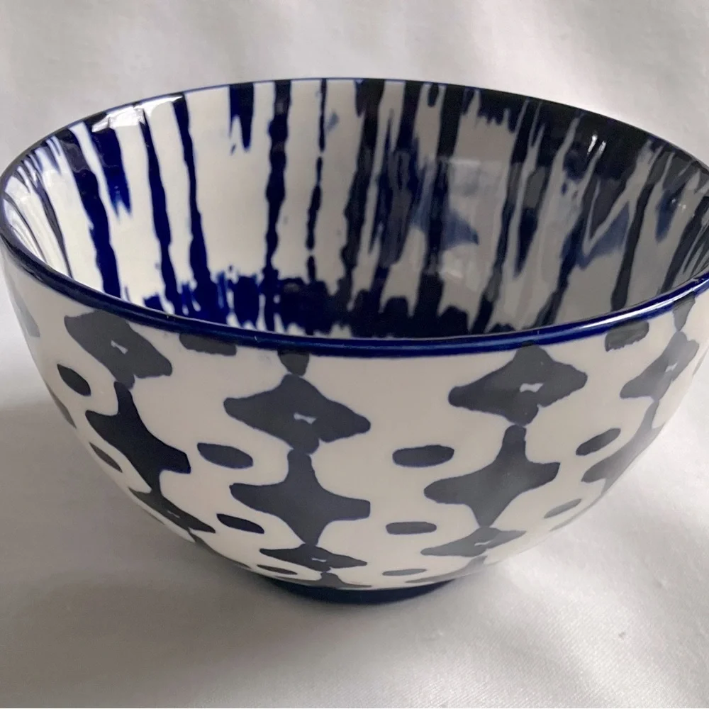 WEST ELM Indigo Tie-Dye Nesting Bowls (2)